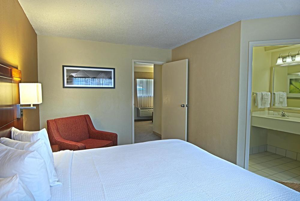 Courtyard By Marriott Orlando Lake Buena Vista At Vista Centre Exteriér fotografie